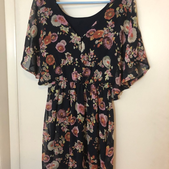 Navy Floral Flowy Dress - Picture 5 of 7